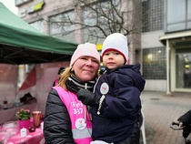 Tiina Liimatainen Todella nuoren kannattajan kanssa 