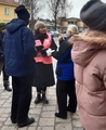 Ehdokkaat Birgit Aittakumpu ja Tyrni Rankka virkkalassa, tarjolla kahvia, makkaraa ja vihiksiä. #virkkala #lohja #eduskuntavaalit #eduskuntavaaliehdokas #vaalit2023 #vasemmisto #uusimaa