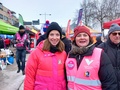 Eduskuntavaaliehdokas Birgit Aittakumpu Lohjan suurmarkkinoilla yhdessä Li Anderssonin kanssa